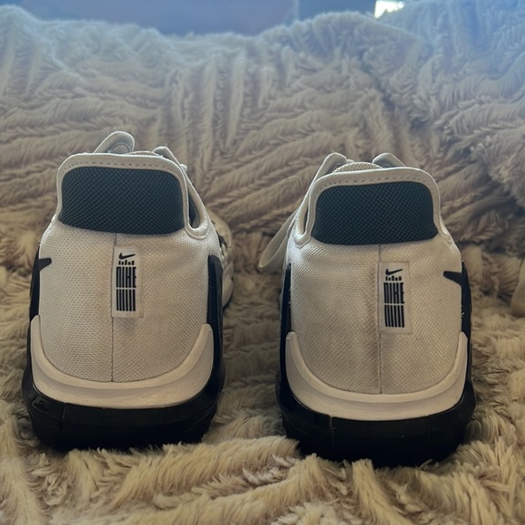 Mens Lebron Witness 6 Basketball Shoe 10.5 - Picture 4 of 4